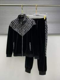 Picture of LV Sweater Suits _SKULVM-3XLomtr0740822